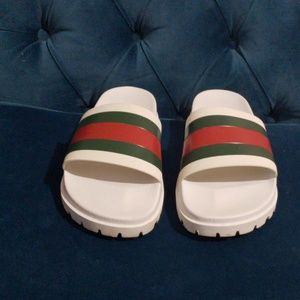 Authentic Men's Gucci Sliders sz11